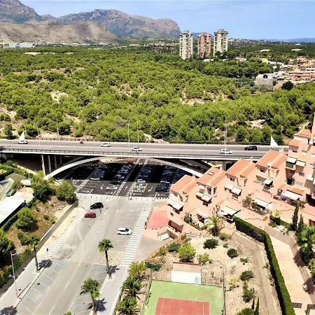 Pintor Rosales 3 Mirando Al Mar - Arena 貝尼多姆