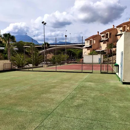 Pintor Rosales 3 Mirando Al Mar - Arena 貝尼多姆